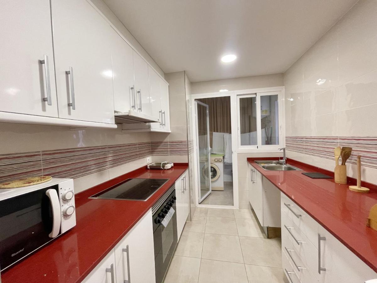 Coblanca 24 Wifi, Pool, Airco, Parking And Benidorm